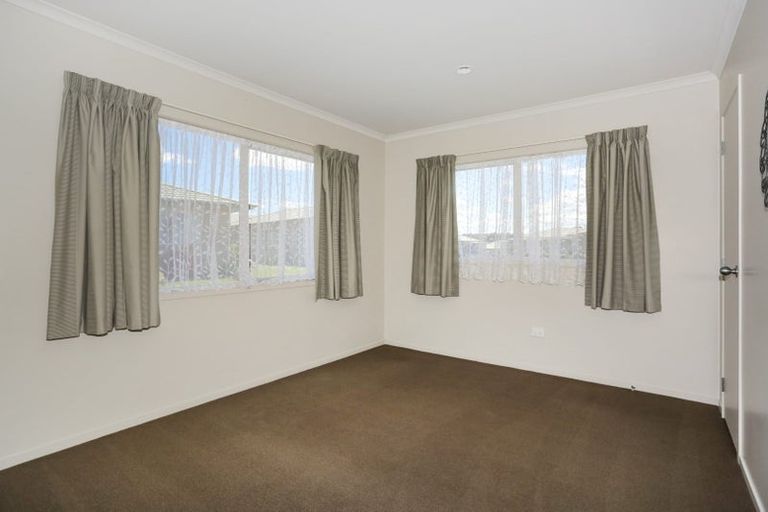 Photo of property in 8unit Village Place, Tuakau, 2121