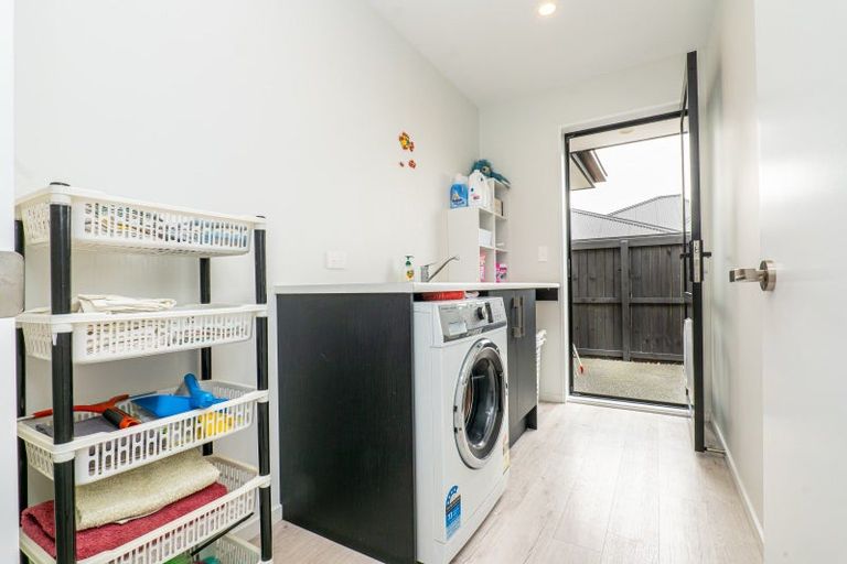 Photo of property in 5 Crest Place, Rolleston, 7615