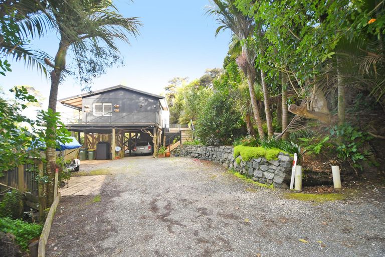 Photo of property in 2/105 Leigh Road, Leigh, Warkworth, 0985