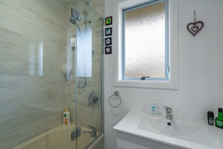 Photo of property in 18 Ballantrae Street, Wallacetown, 9816