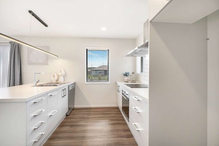 Photo of property in 31 Kingfisher Avenue, Amberley, 7410