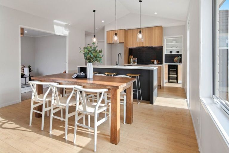 Photo of property in 37 Muster Road, Pukekohe, 2120