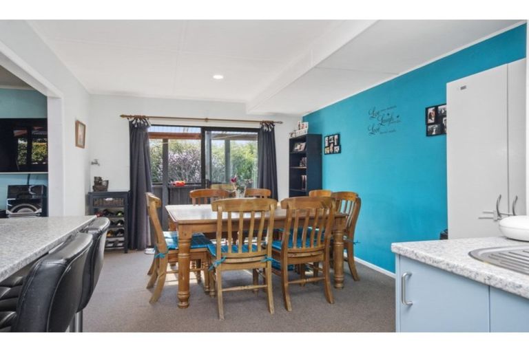 Photo of property in 106 Queen Street, Waiuku, 2123