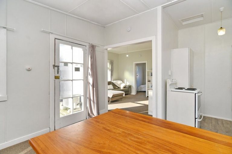Photo of property in 16 Falcon Street, New Brighton, Christchurch, 8061