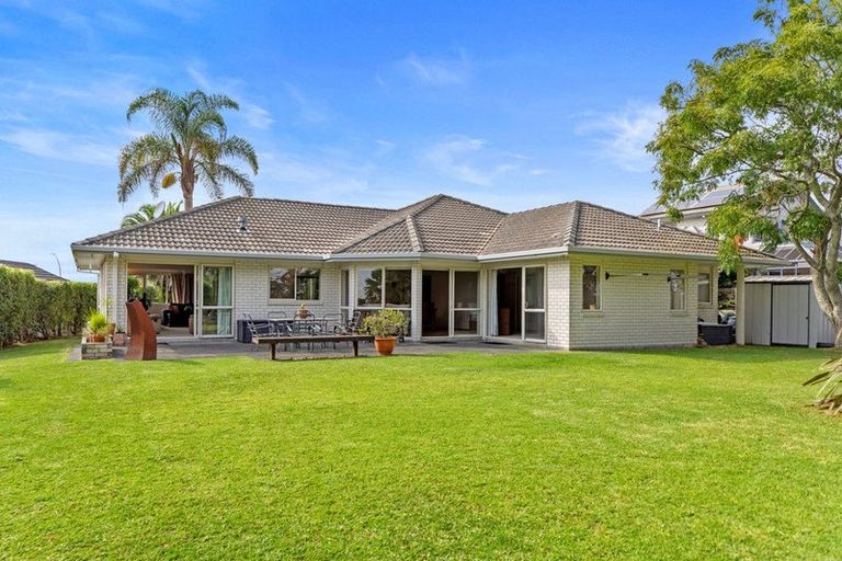 Photo of property in 23 Stableford Drive, Pyes Pa, Tauranga, 3112
