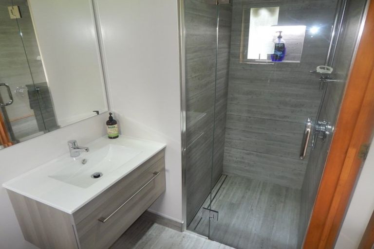 Photo of property in 43 Kew Road, Westport, 7825