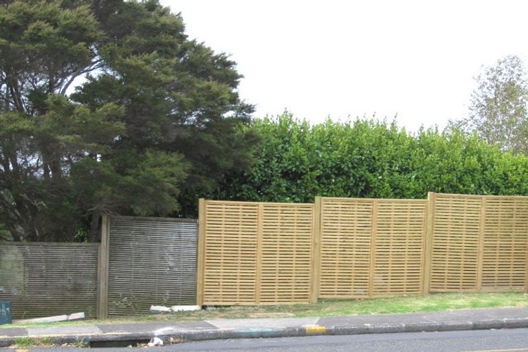 Photo of property in 39a Seaview Road, Glenfield, Auckland, 0629