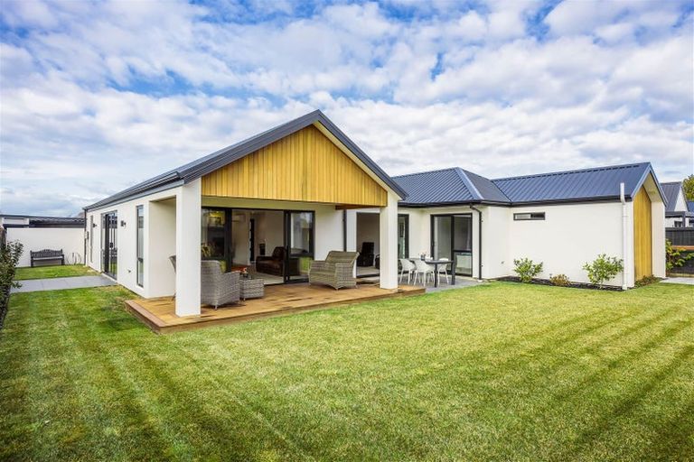 Photo of property in 24 Eleanor Lane, Casebrook, Christchurch, 8051