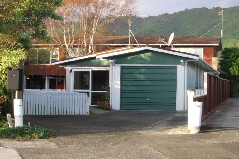 Photo of property in 17a Oriwa Street, Waikanae, 5036