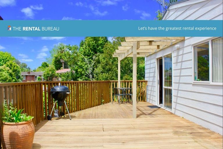 Photo of property in 2/39 Lancaster Road, Beach Haven, Auckland, 0626