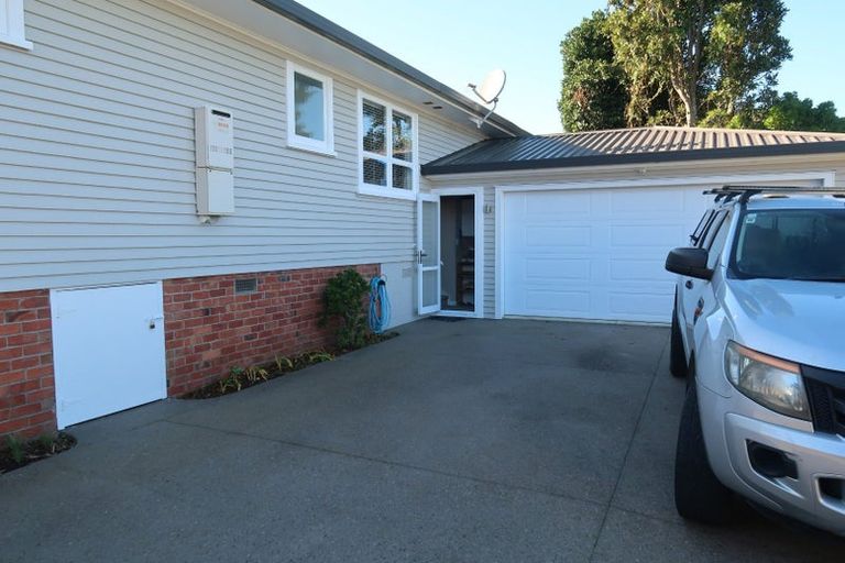 Photo of property in 25 Great South Road, Papakura, 2110