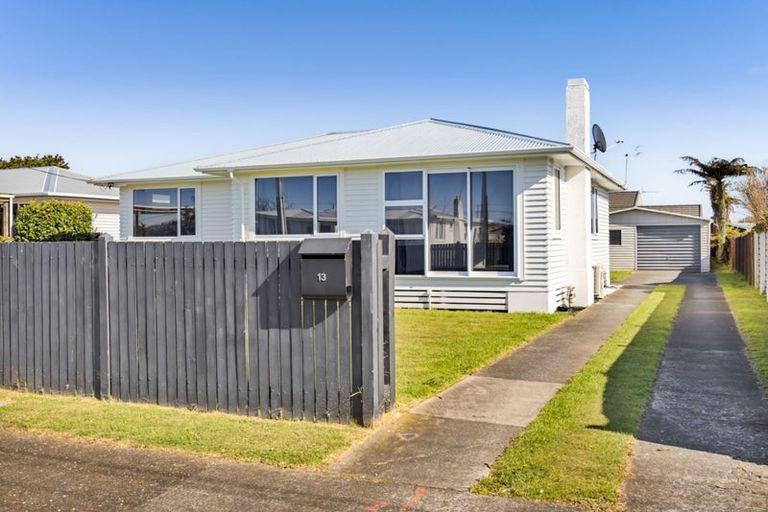 Photo of property in 13 Murray Avenue, Hawera, 4610