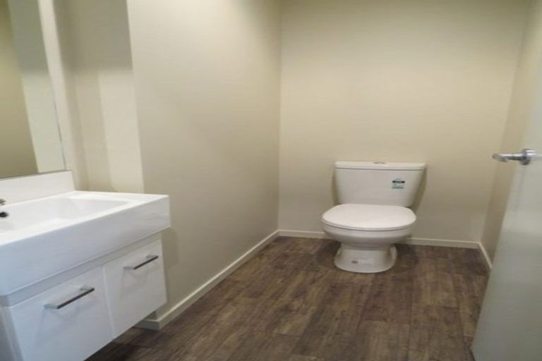 Photo of property in 114u7 Old Farm Road, Hamilton East, Hamilton, 3216