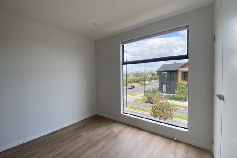 Photo of property in 91 Papatupu Way, Kumeu, 0810
