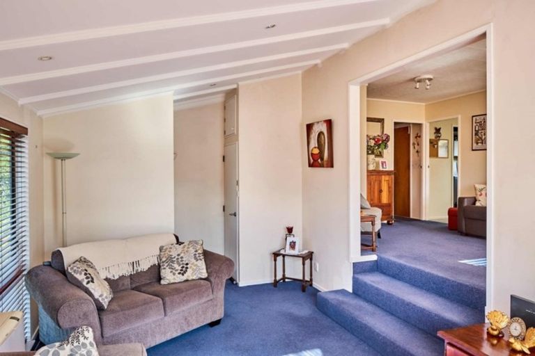 Photo of property in 75 Omapere Street, Whitby, Porirua, 5024