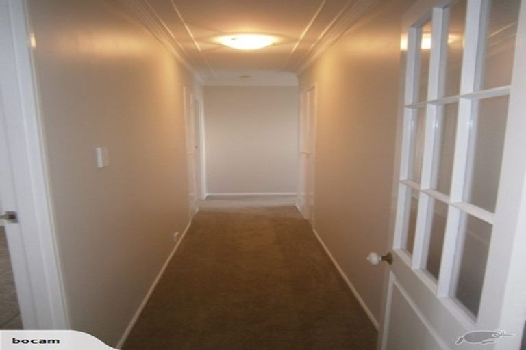 Photo of property in 2/27 Nui Mana Place, Te Atatu South, Auckland, 0610