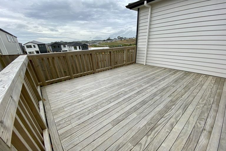 Photo of property in 32 Goodfellow Lane, Flat Bush, Auckland, 2019