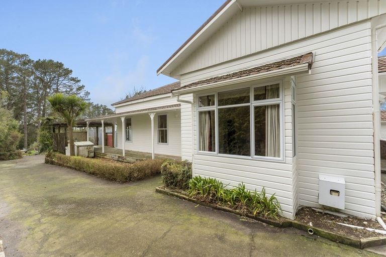 Photo of property in 55 Tarata Road, Inglewood, 4387