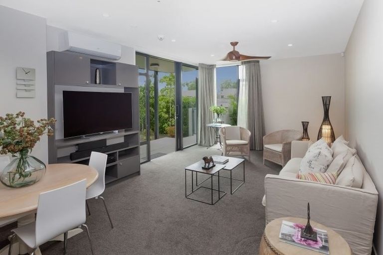 Photo of property in 50 Kilmore Street, Christchurch Central, Christchurch, 8013