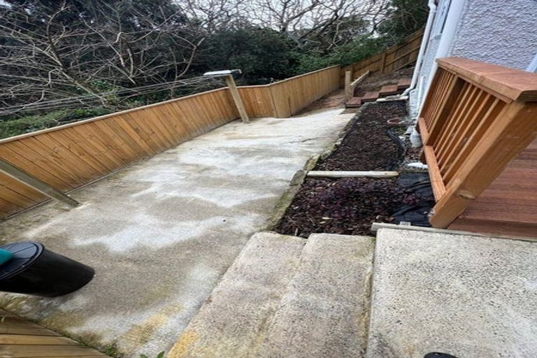 Photo of property in 49 Severn Street, Island Bay, Wellington, 6023