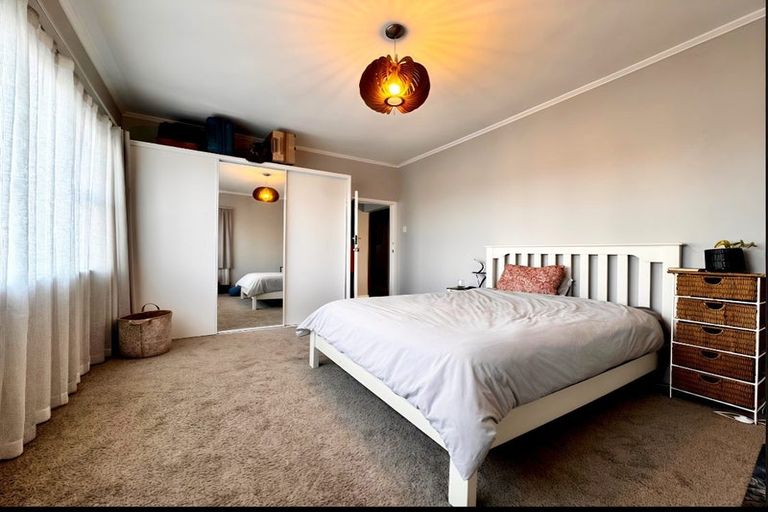 Photo of property in 13a Nandana Drive, Glen Eden, Auckland, 0602