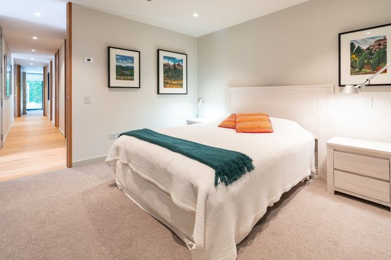 Photo of property in 2/308 Oriental Parade, Oriental Bay, Wellington, 6011