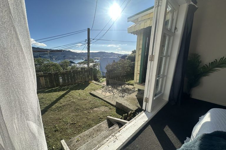 Photo of property in 7-7a Vogel Street, Mount Victoria, Wellington, 6011