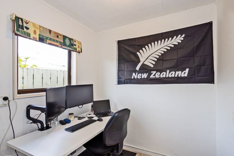 Photo of property in 92 Gladstone Terrace, Gladstone, Invercargill, 9810