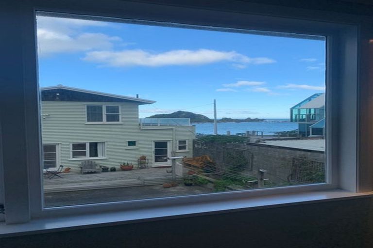 Photo of property in 304 The Esplanade, Island Bay, Wellington, 6023