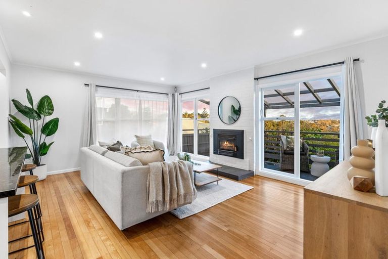 Photo of property in 101 Royal Road, Massey, Auckland, 0614