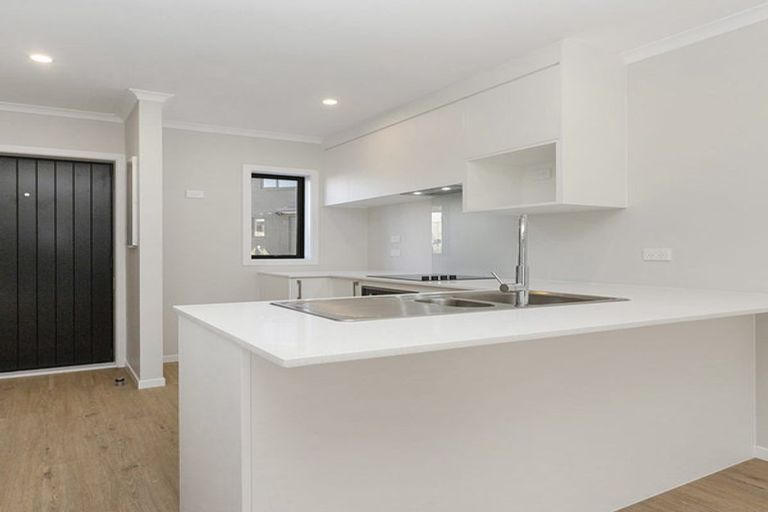 Photo of property in 125 Metcalfe Road, Ranui, Auckland, 0612