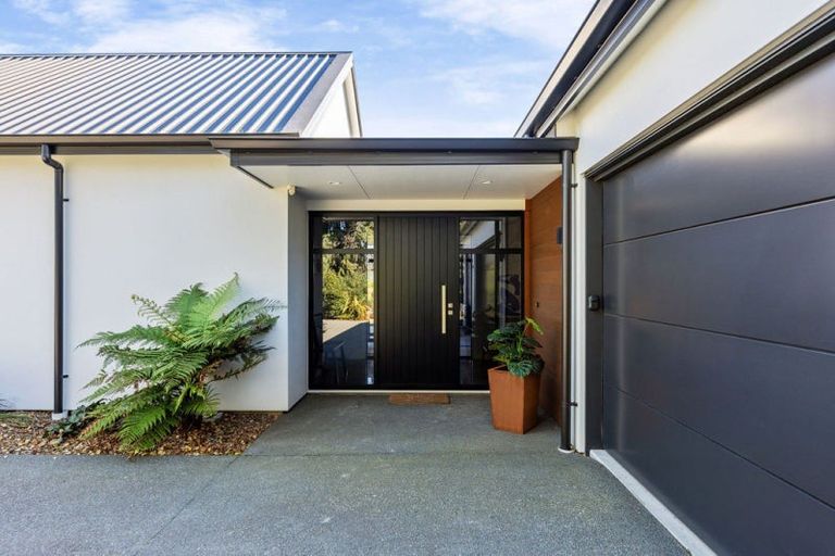Photo of property in 15 Lake View Terrace, Huntingdon, Ashburton, 7774