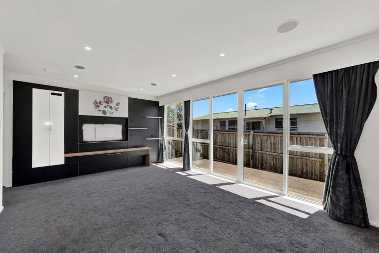 Photo of property in 2/45 Cobra Street, Halswell, Christchurch, 8025