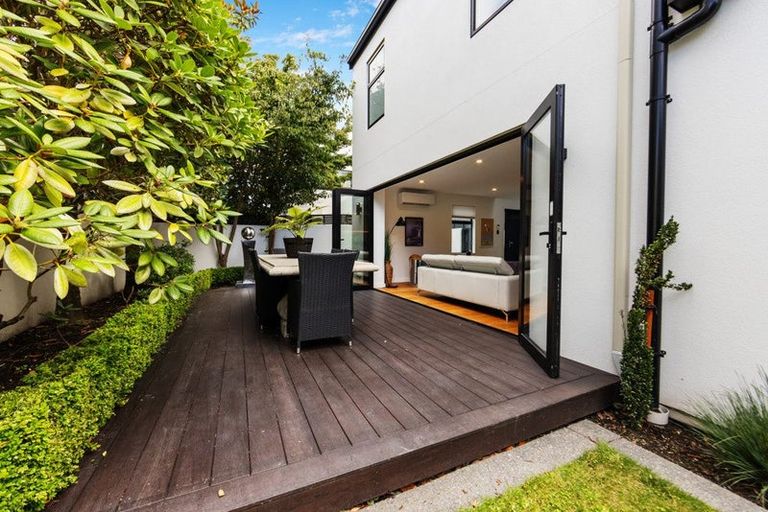 Photo of property in 65b Rugby Street, Merivale, Christchurch, 8014