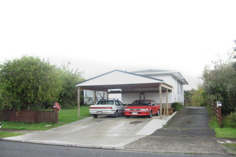 Photo of property in 9 Lynley Place, Pakuranga Heights, Auckland, 2010