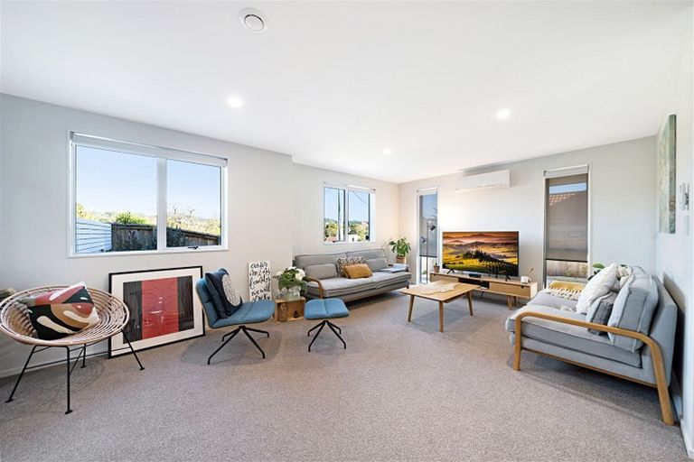 Photo of property in 51a Routley Drive, Glen Eden, Auckland, 0602