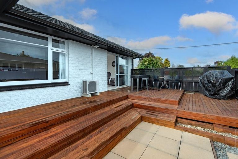Photo of property in 1/9 Jarrow Place, Halswell, Christchurch, 8025