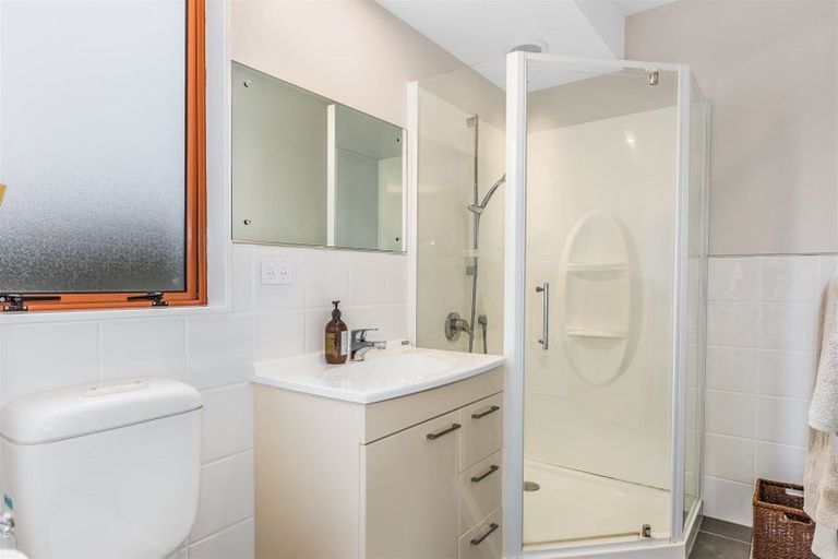 Photo of property in 2 Navigation Drive, Whitby, Porirua, 5024