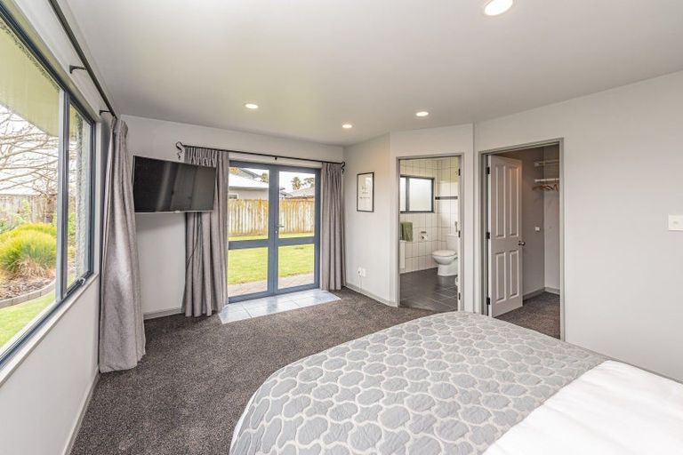 Photo of property in 43 Kakaho Drive, Tawhero, Whanganui, 4501