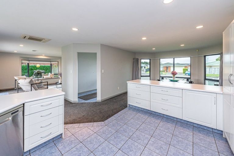 Photo of property in 43 Kakaho Drive, Tawhero, Whanganui, 4501