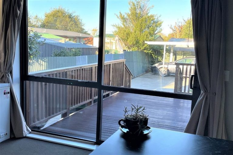 Photo of property in 64 Mackworth Street, Woolston, Christchurch, 8062
