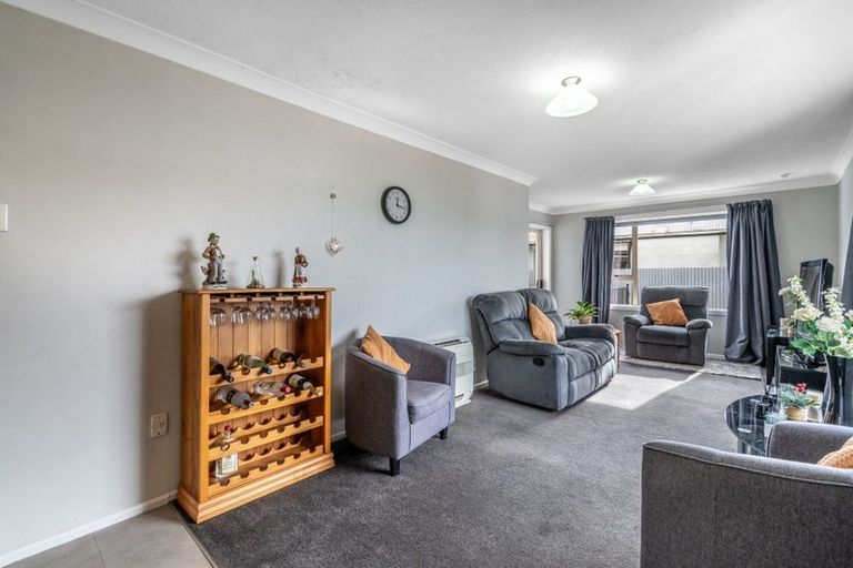 Photo of property in 77 Stobo Street, Grasmere, Invercargill, 9810
