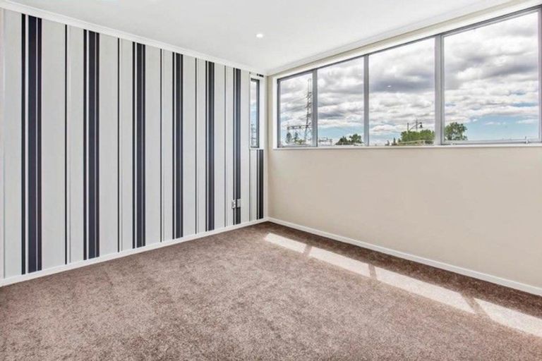 Photo of property in 35 Kotuku Crescent, Takanini, 2112