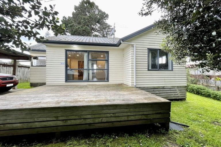 Photo of property in 54 Blake Road, Mangere East, Auckland, 2024
