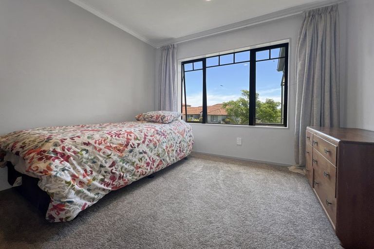 Photo of property in 57 Mt Lebanon Crescent, The Gardens, Auckland, 2105