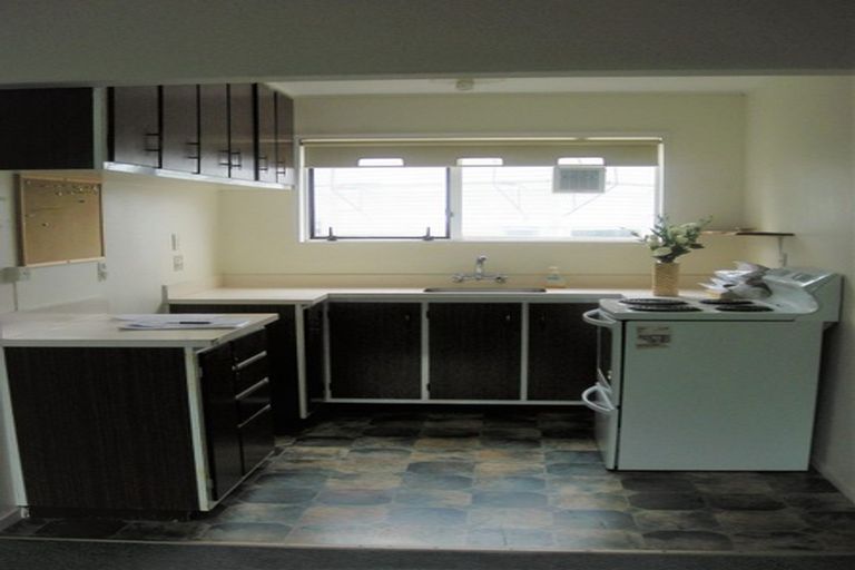 Photo of property in 2 Lyall Parade, Lyall Bay, Wellington, 6022