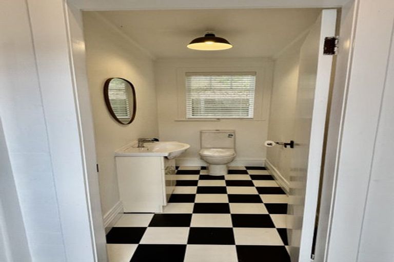 Photo of property in 42 Hohiria Road, Hataitai, Wellington, 6021