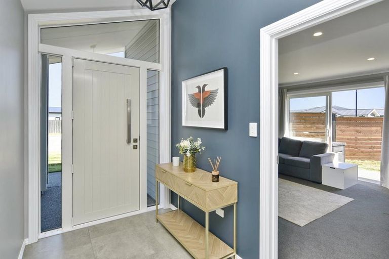 Photo of property in 35 Koura Drive, Rangiora, 7400