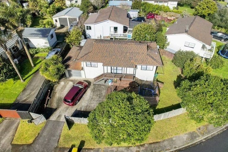 Photo of property in 6 Katrina Place, Massey, Auckland, 0614