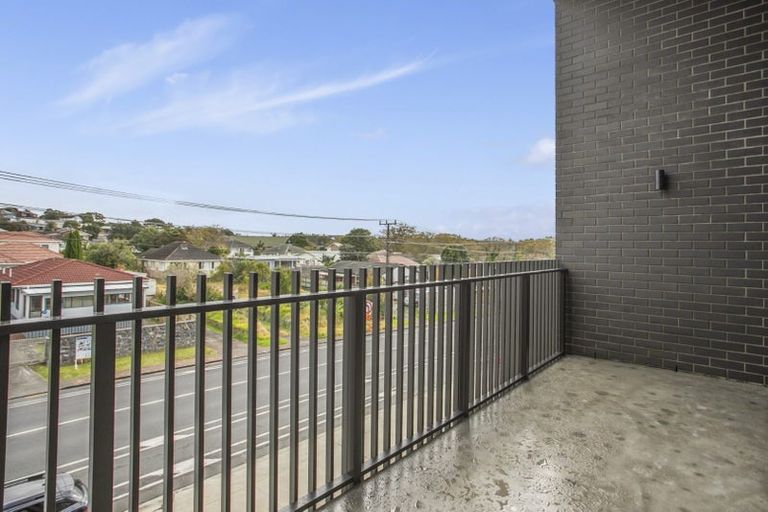 Photo of property in 105/165 Lake Road, Northcote, Auckland, 0627